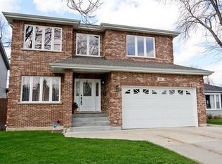 601 Grove Ave, Bensenville, IL 60106