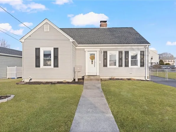 166 2nd St, Pawtucket, RI 02861