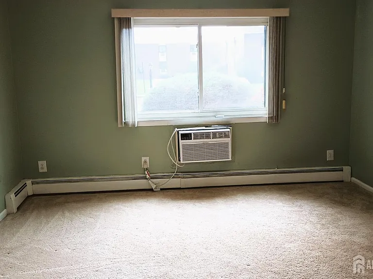 117 Cricket Ln — Photo 12