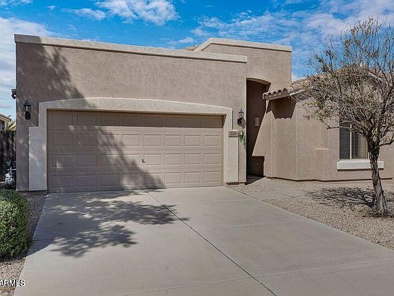 3rd image of 226 E Canary Court