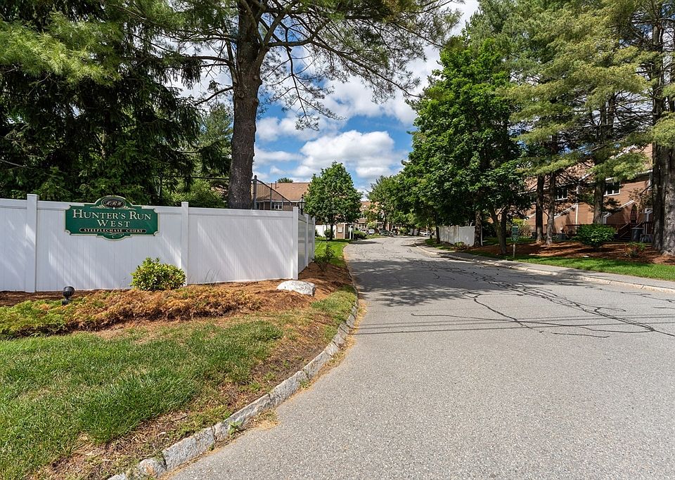 1st image of 79 Steeplechase Ct Unit 79