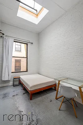 Rented by Rennit Inc. | media 4