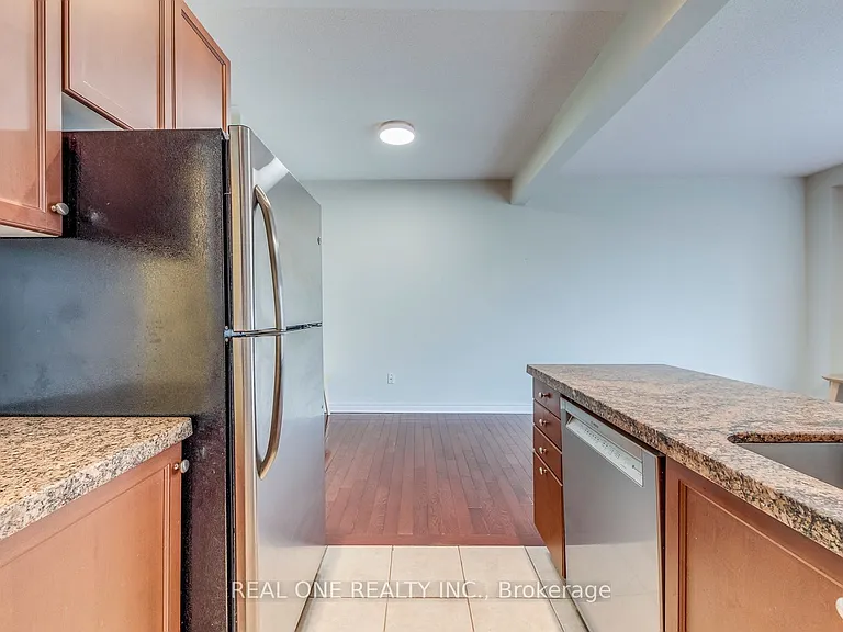 2319 Stone Glen Cres — Photo 11