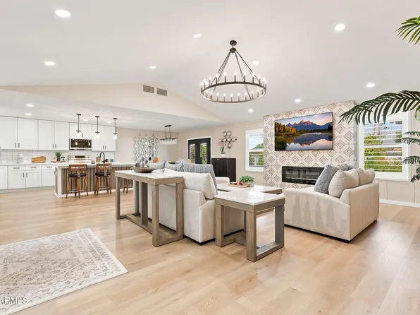 25245 S TRURO Drive, Sun Lakes, AZ 85248