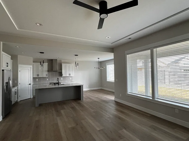 2326 Siena Ave — Photo 8