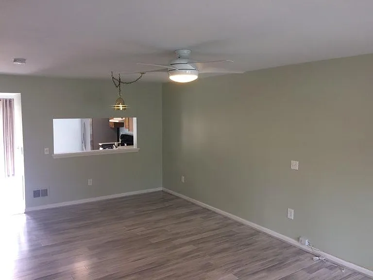 9614 Hingston Downs — Photo 40
