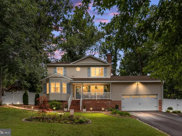 6 Greenhaven Ct, Stafford, VA 22554
