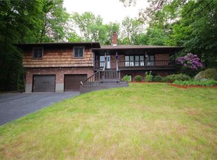 14 Roanoke Dr, Monroe, NY 10950