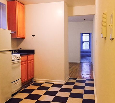 5th image of 214 W 82nd St APT 5B