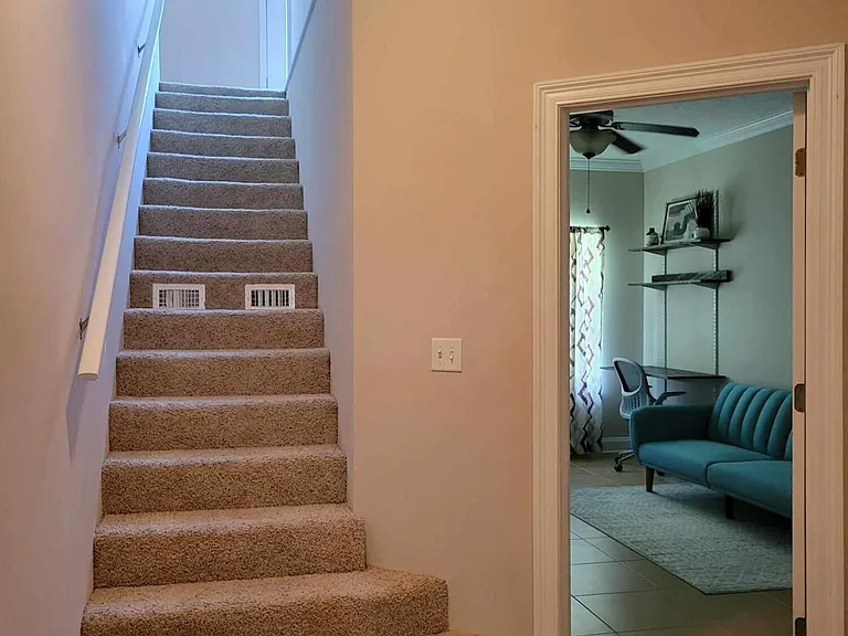 611 Peach St #611 — Photo 14