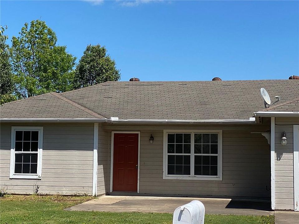 1st image of 1523 Justin Ct