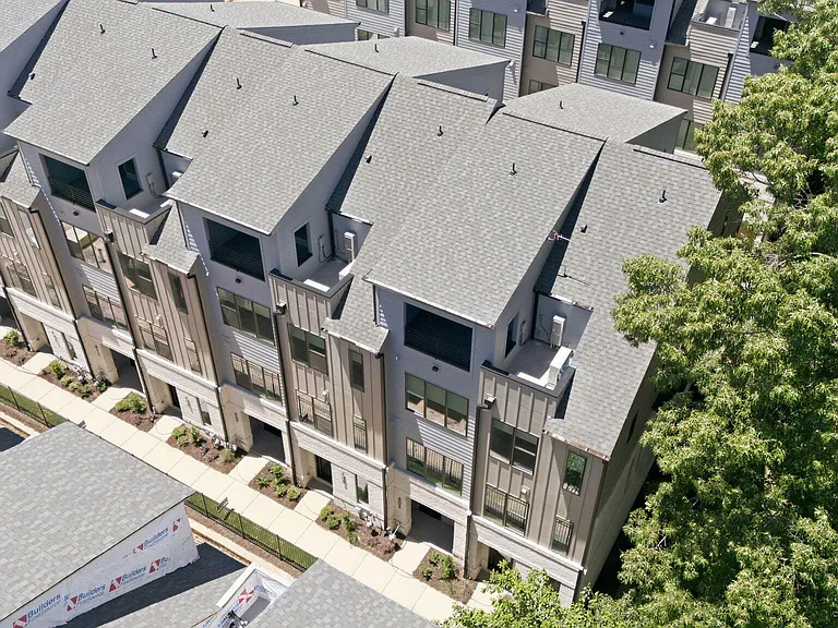 403 Chatham View Rd — Photo 39