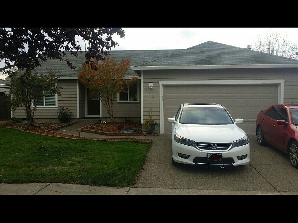 1st image of 223 Baylor Dr