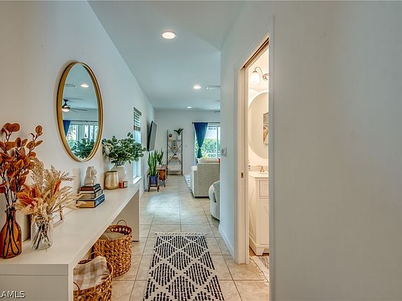 4th image of 12590 Laurel Cove Dr