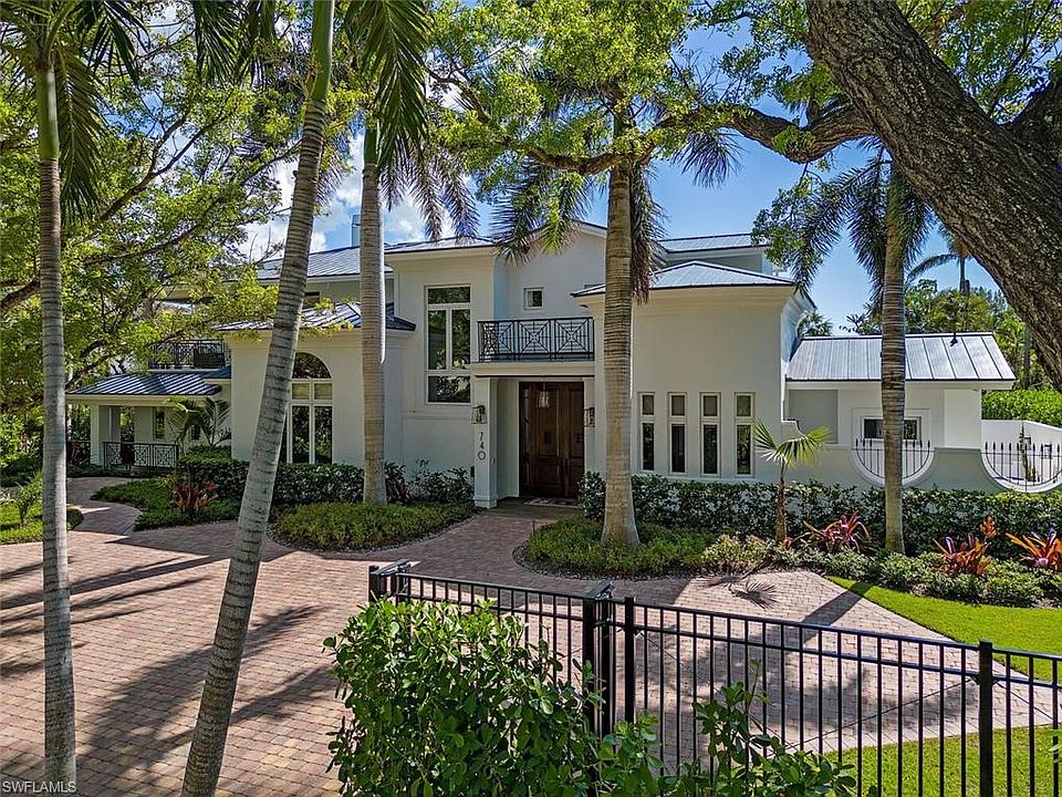 1st image of 740 Coral Dr