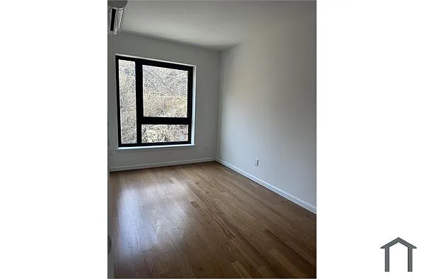 Building Photo - 577 E 161st St #1A