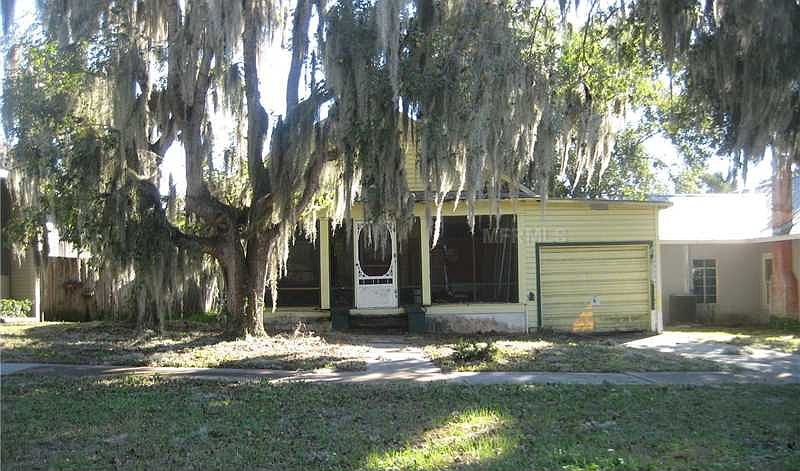 1st image of 663 W Minneola Ave