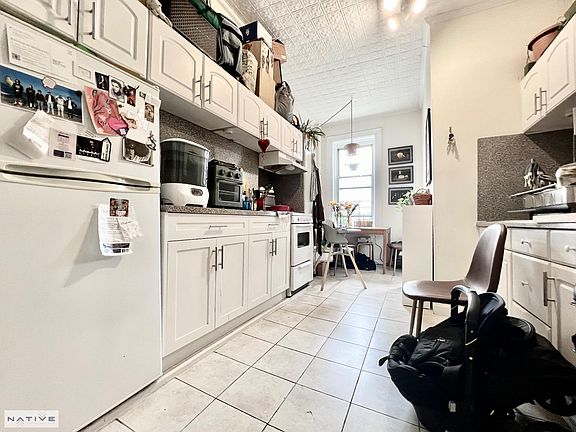 5th image of 782 Manhattan Ave APT 3L