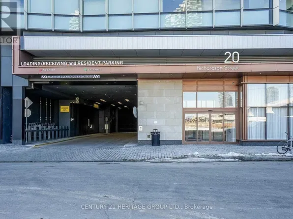 20 Richardson St #717, Toronto, ON M5A 0S6