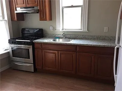 25 SE 26th Ave #1 — Photo 11