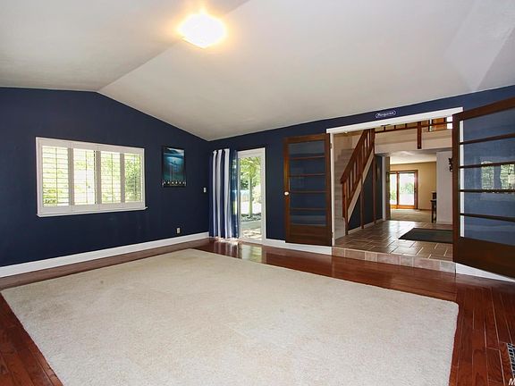 5th image of 5235 Thomas Dr