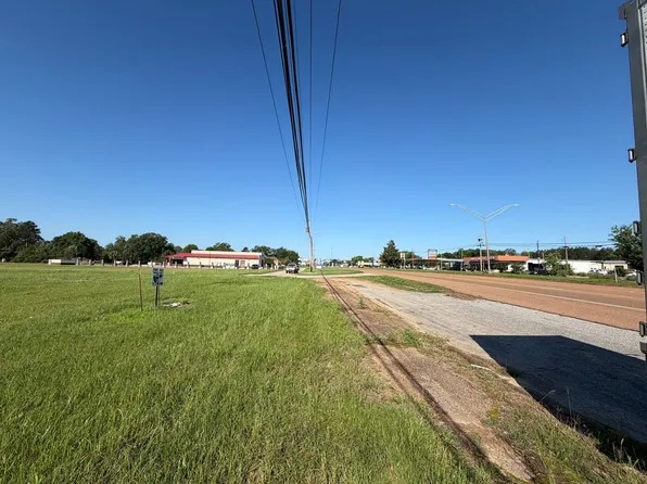 61 Highway N, Natchez, MS 39120