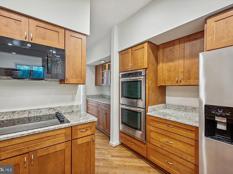 6 Goldleaf Ct — Photo 8