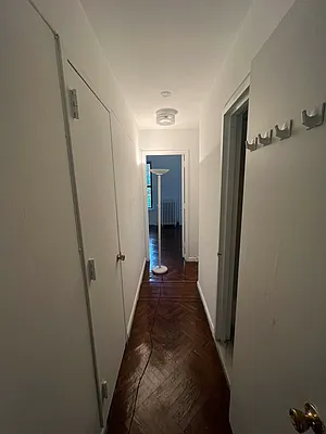 Rented by Green Line Realty | media 18