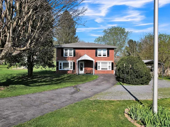 753 Chatham Hill Rd, Marion, VA 24354