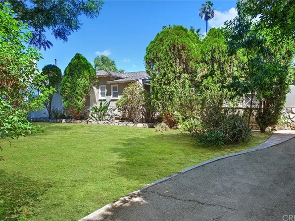 5632 Allott Ave, Van Nuys, CA 91401