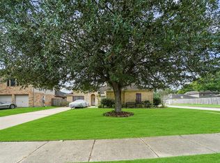 1802 Kemah Oaks Dr, Kemah, TX 77565