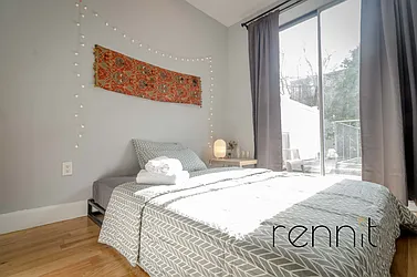 Rented by Rennit Inc.