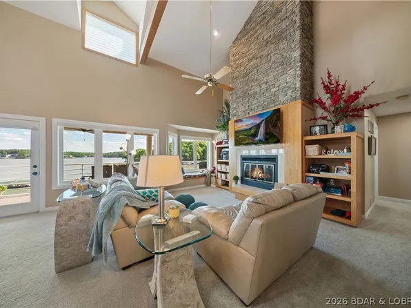 250 Emerald Bay Dr #3A, Lake Ozark, MO 65049