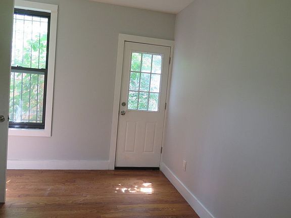 3rd image of 590 Marcy Ave #Garden1d