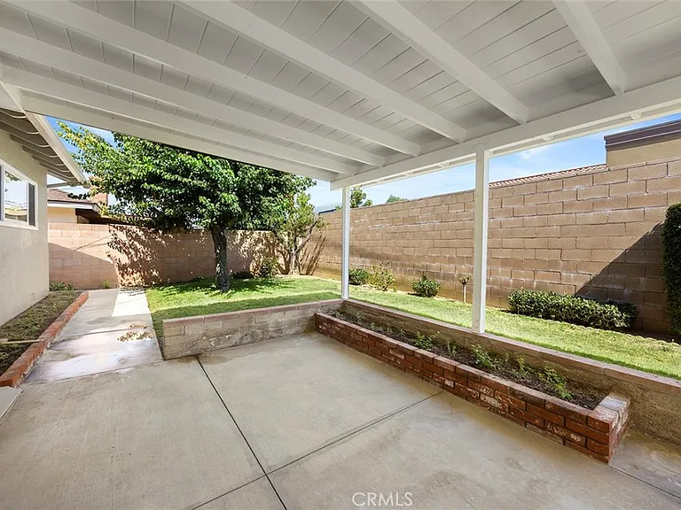 245 E Hoover Ave — Photo 27