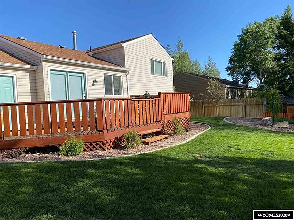 2nd image of 918 Eisenhower Dr