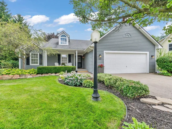 230 Oxford Lake Dr, Oxford, MI 48371