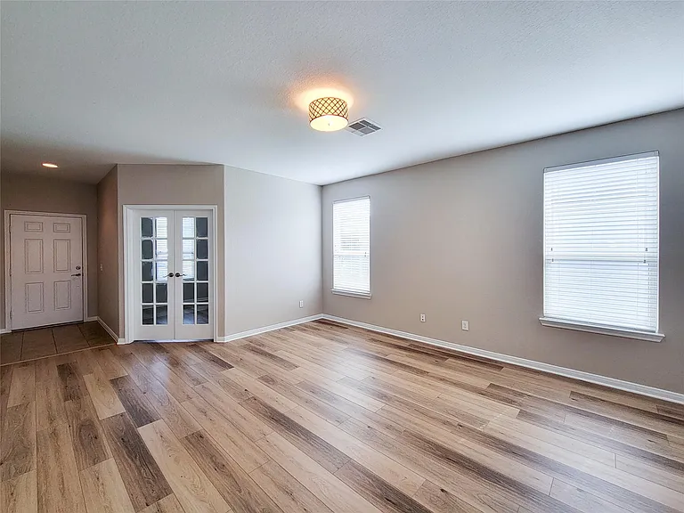 6535 Dayridge Ln — Photo 13