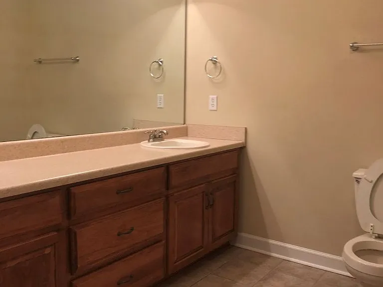 323 Eagle Lndg — Photo 14