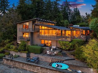 23001 Kingsbury Rd SW, Vashon, WA 98070