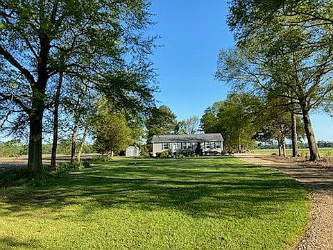 3rd image of 100 Cole Brit Ln
