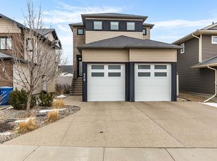 219 W Sterling Cres SE, Medicine Hat, AB T1B0P7
