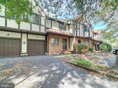 8 Beckett Ct, Ewing, NJ, 08628