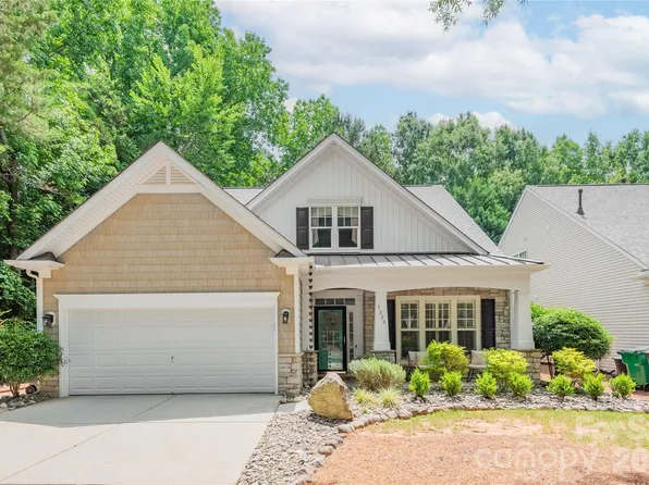 7330 Restoration Dr, Matthews, NC 28105