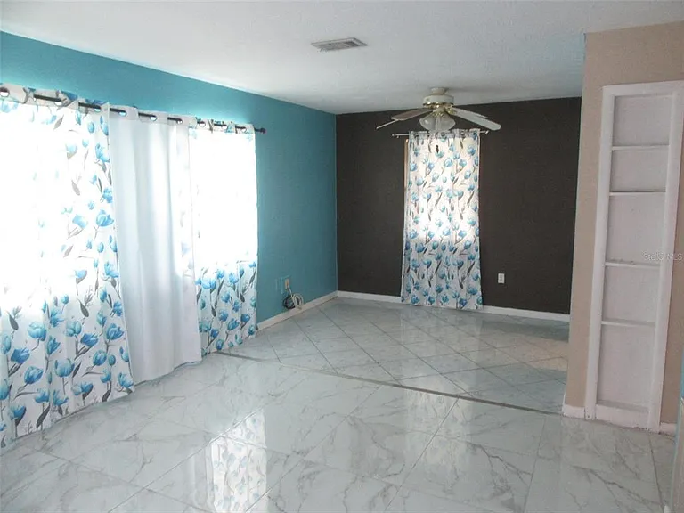 21267 Gladis Ave — Photo 3