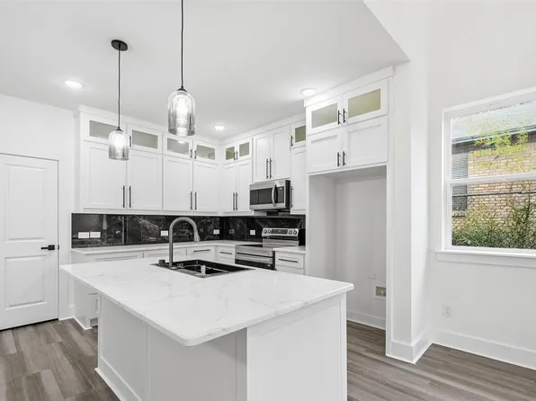 4448 Marcell Ave, Dallas, TX 75211