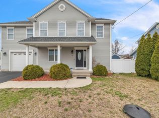 14 Mary St, Springfield, MA 01118