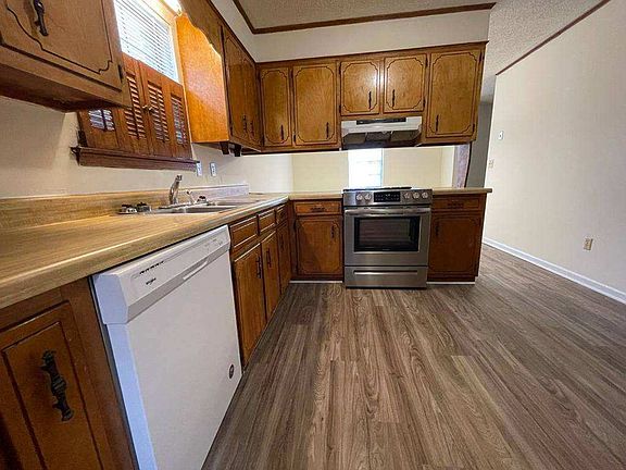 4th image of 2631 Teakwood Dr