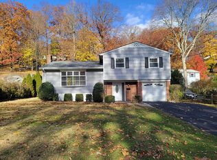 825 Fenimore Rd, Mamaroneck, NY 10543