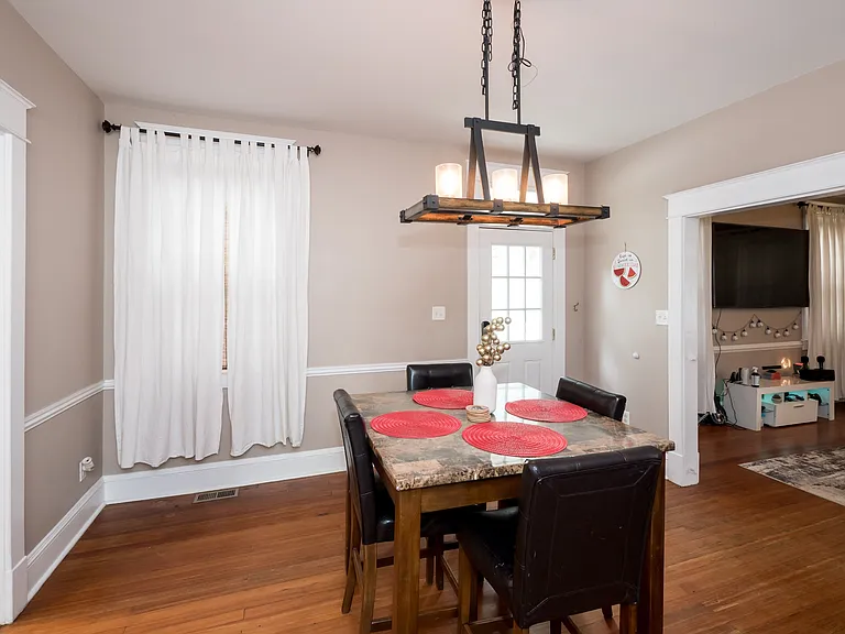 1601 Ashland Ave — Photo 37